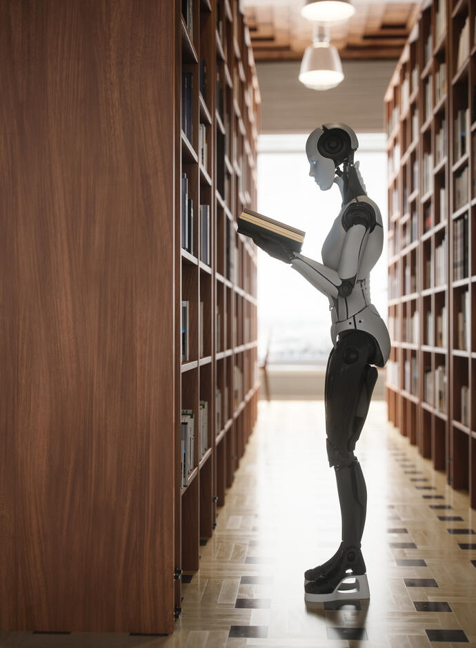 Humanoider Roboter in einer Bibliothek